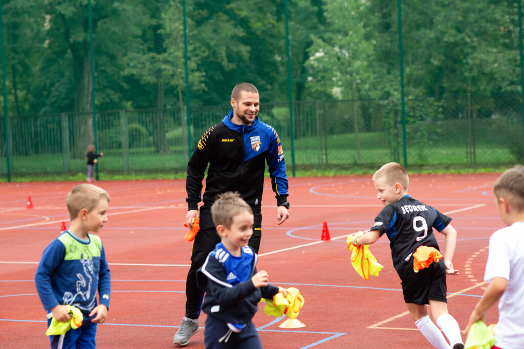 Akademia Tigers Tygryska, dzieci piłka nożna trening Wrocław piłkarski sport zajęcia